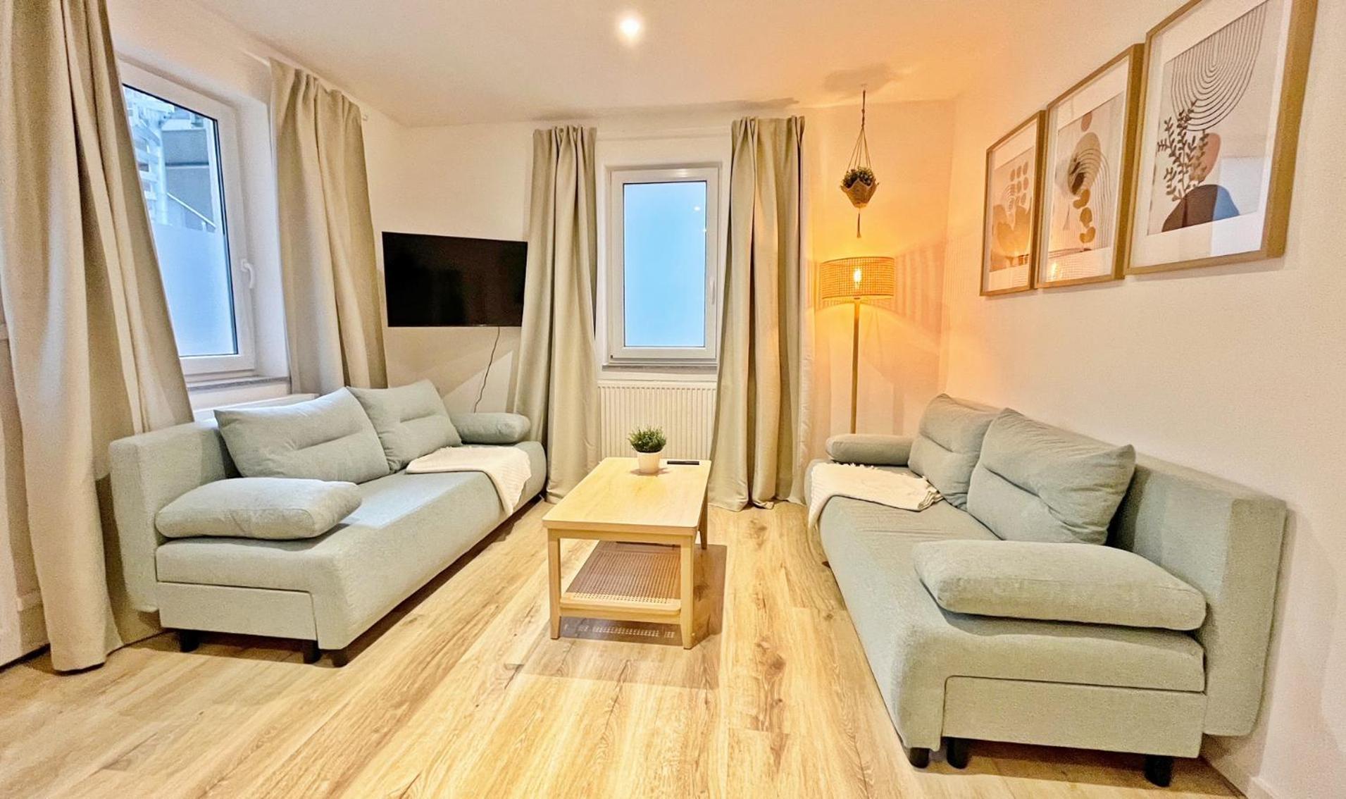 Lejlighed Gemuetliches 2 Ambient Mit Queensize-bett , Etagenbett& Schlafsofa In Alsternaehe *