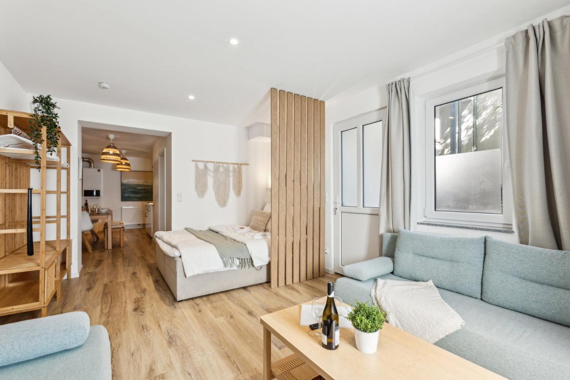 Gemuetliches 2 Ambient Mit Queensize-bett , Etagenbett& Schlafsofa In Alsternaehe Apartment